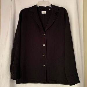 Wilfred (Aritzia) black long sleeve 'Freeform Shirt'